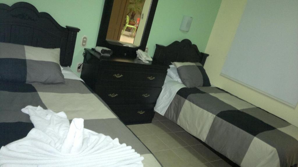 Hotel Eskalima Alajuela Habitación foto