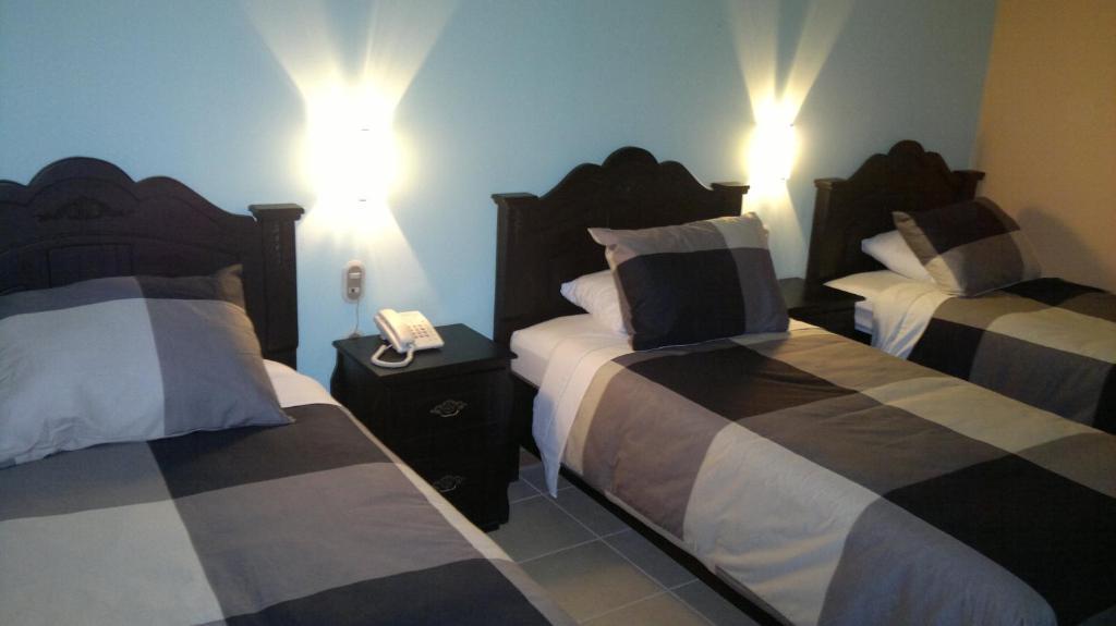 Hotel Eskalima Alajuela Habitación foto